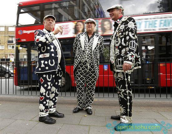 北京職業(yè)裝定做之穿西裝常犯的錯誤